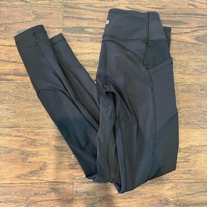 Lululemon size 8 leggings